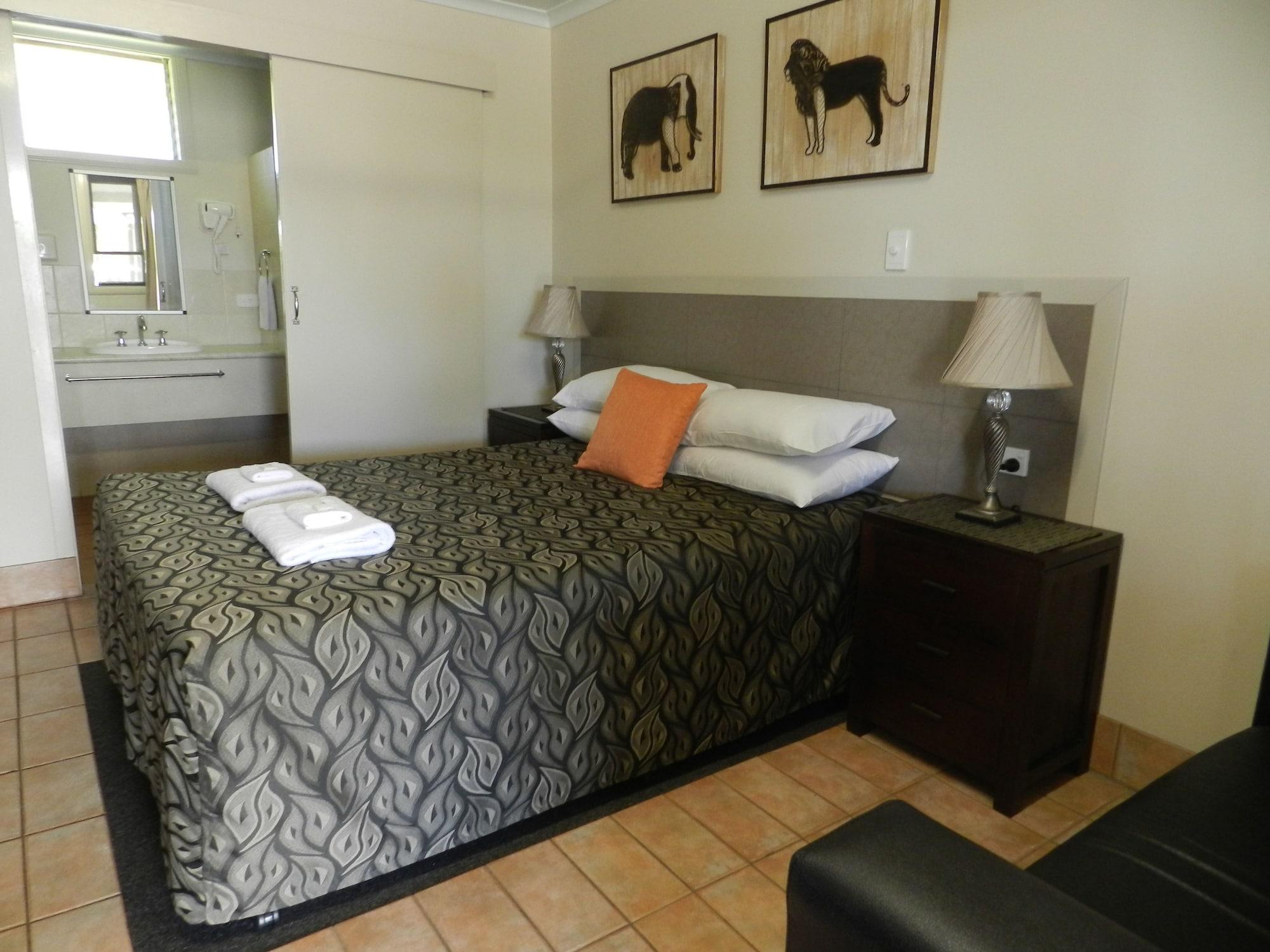 Golden Palms Motor Inn Bundaberg Exteriör bild