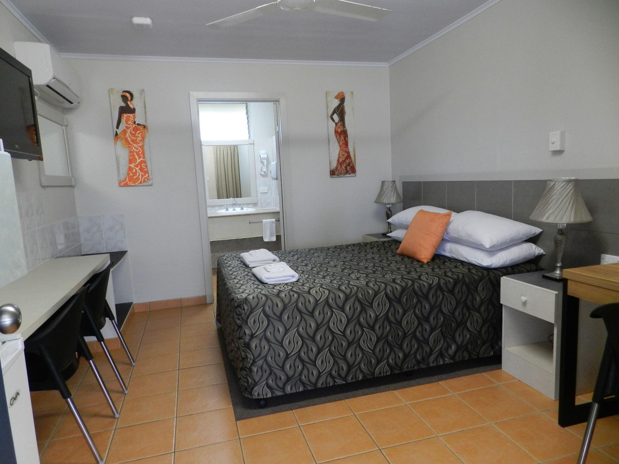 Golden Palms Motor Inn Bundaberg Exteriör bild